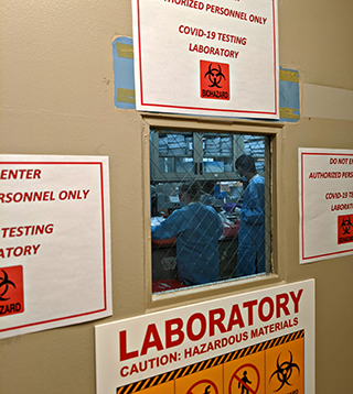 A view inside and NYP COVID-19 testing lab.