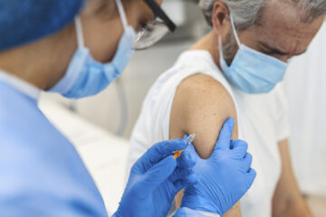 Immunocompromised patients gets third shot of COVID-19 vaccine