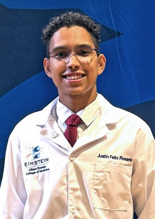 Portrait of NewYork-Presbyterian Lang Youth program graduate Justin Rosario.